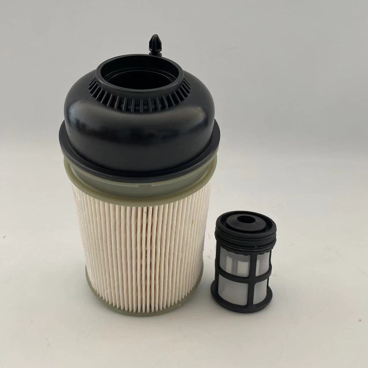 Filter goriva L5104F/P551063/A4720900451/A4720900461 za mercedes benz